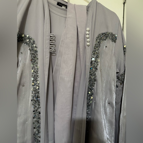 Custom made lavender sheer detailing beaded designer abaya - Picture 7 of 10